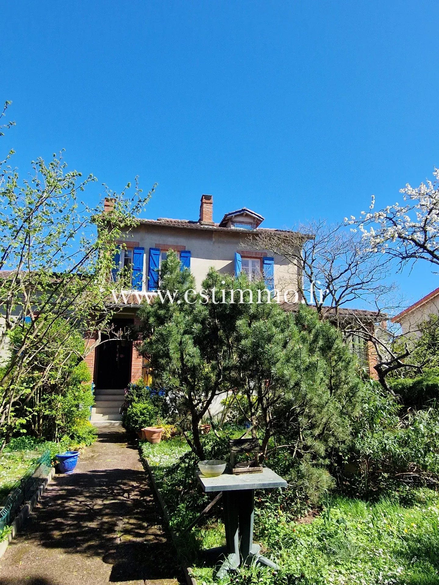 Agence immobilière de 