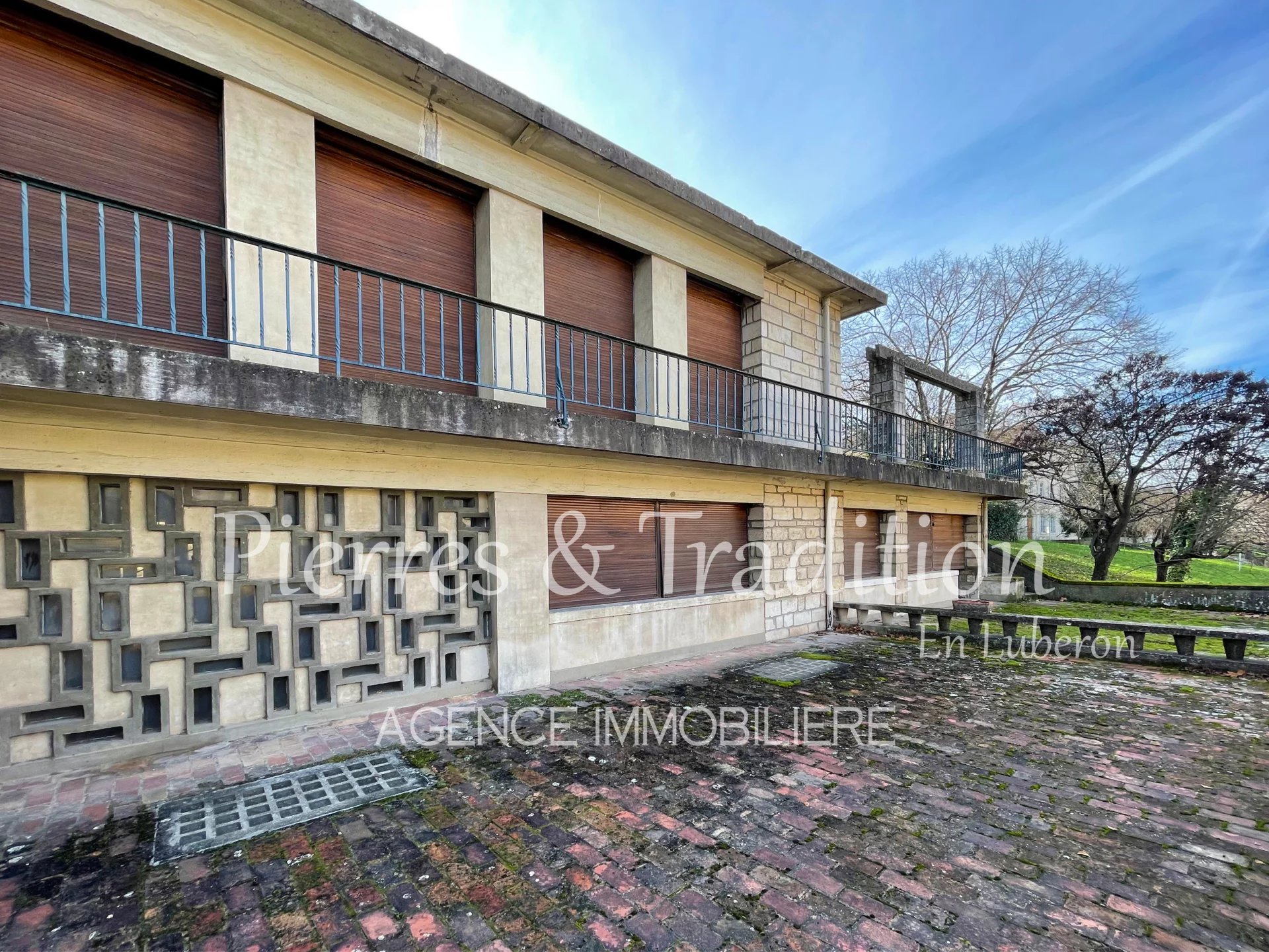 Agence immobilière de Pierres et Tradition en Luberon Apt
