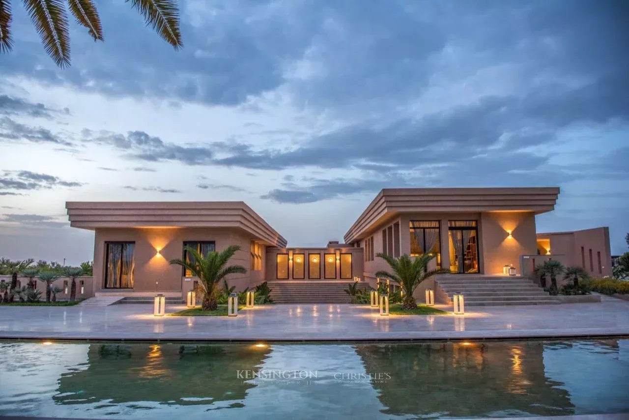 5 Bedroom Villa/Townhouse's Image 9