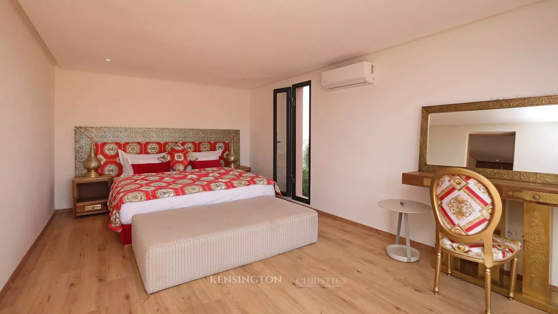 7 Bedroom Villa/Townhouse's Image 34