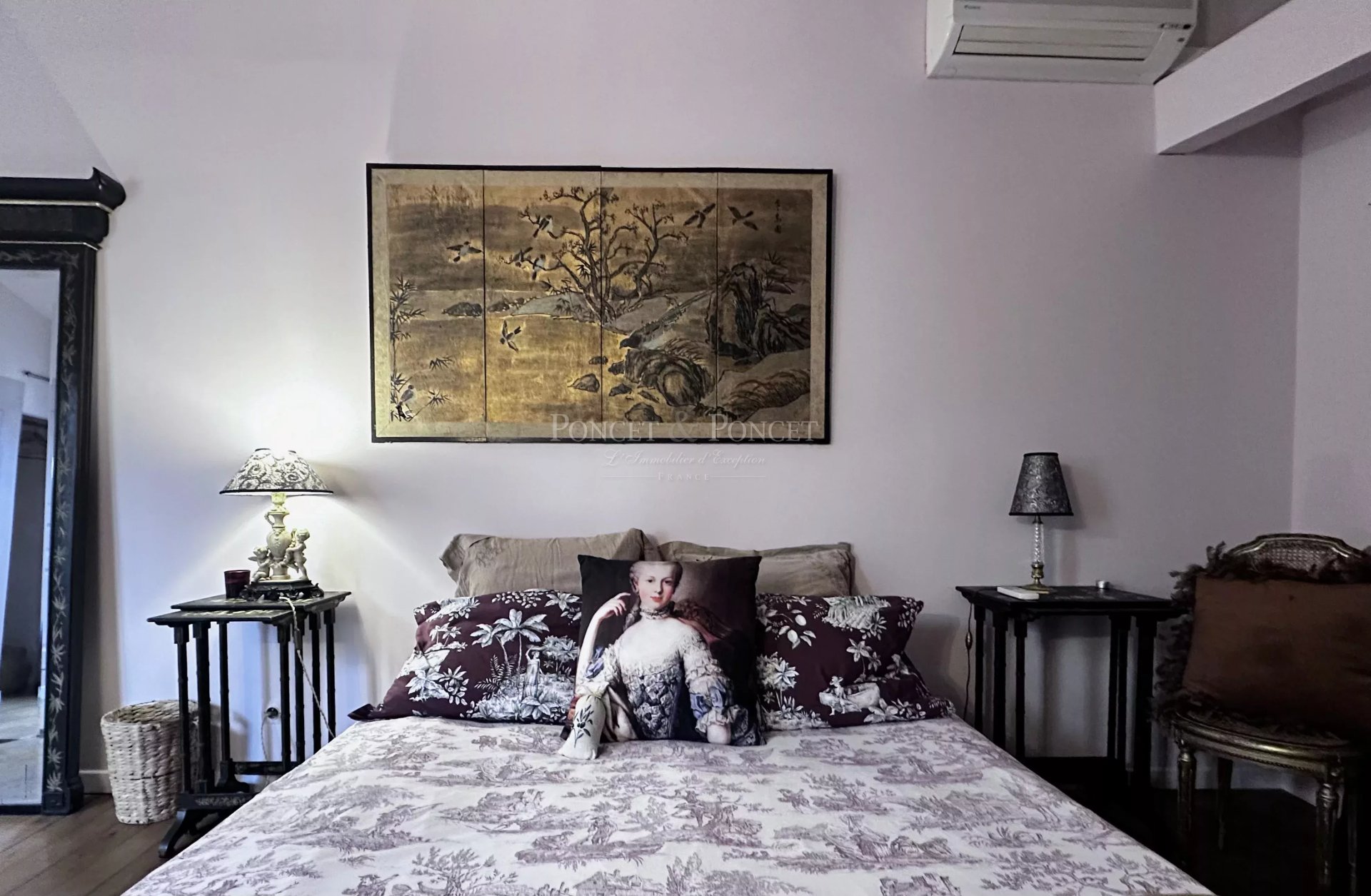 6 Bedroom Villa/Townhouse's Image 12