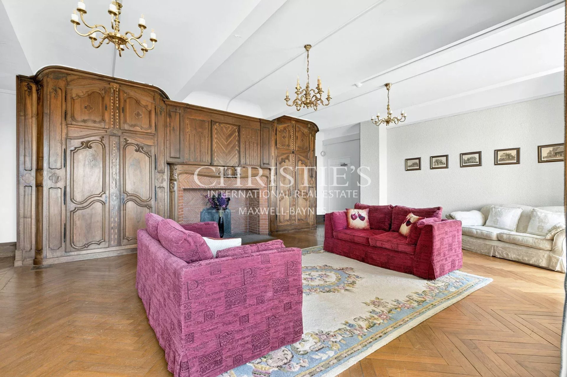 38 Bedroom Chateau's Image 42
