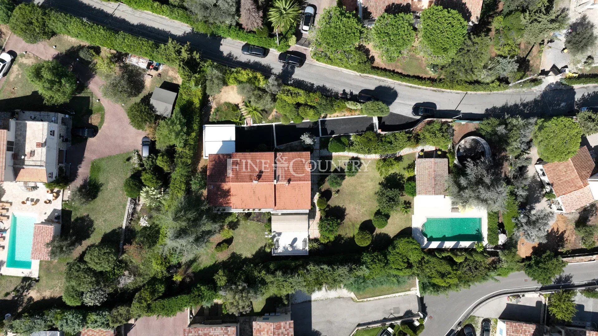 Photo of Villa For Sale Near Cannes Sea View