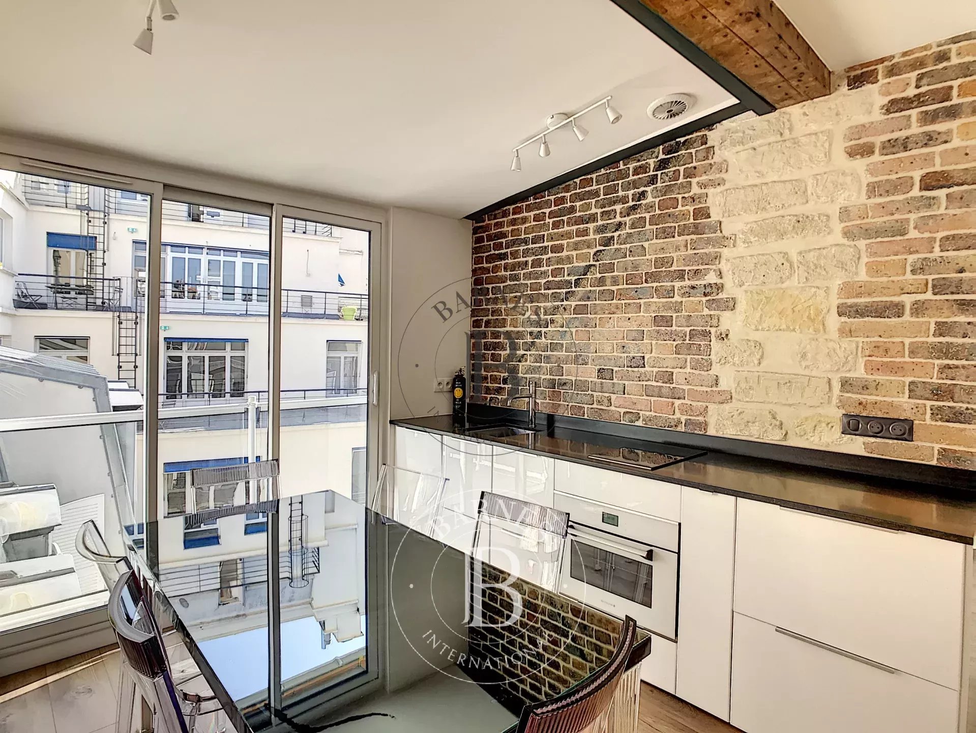 Daire Paris 8ème - picture 4