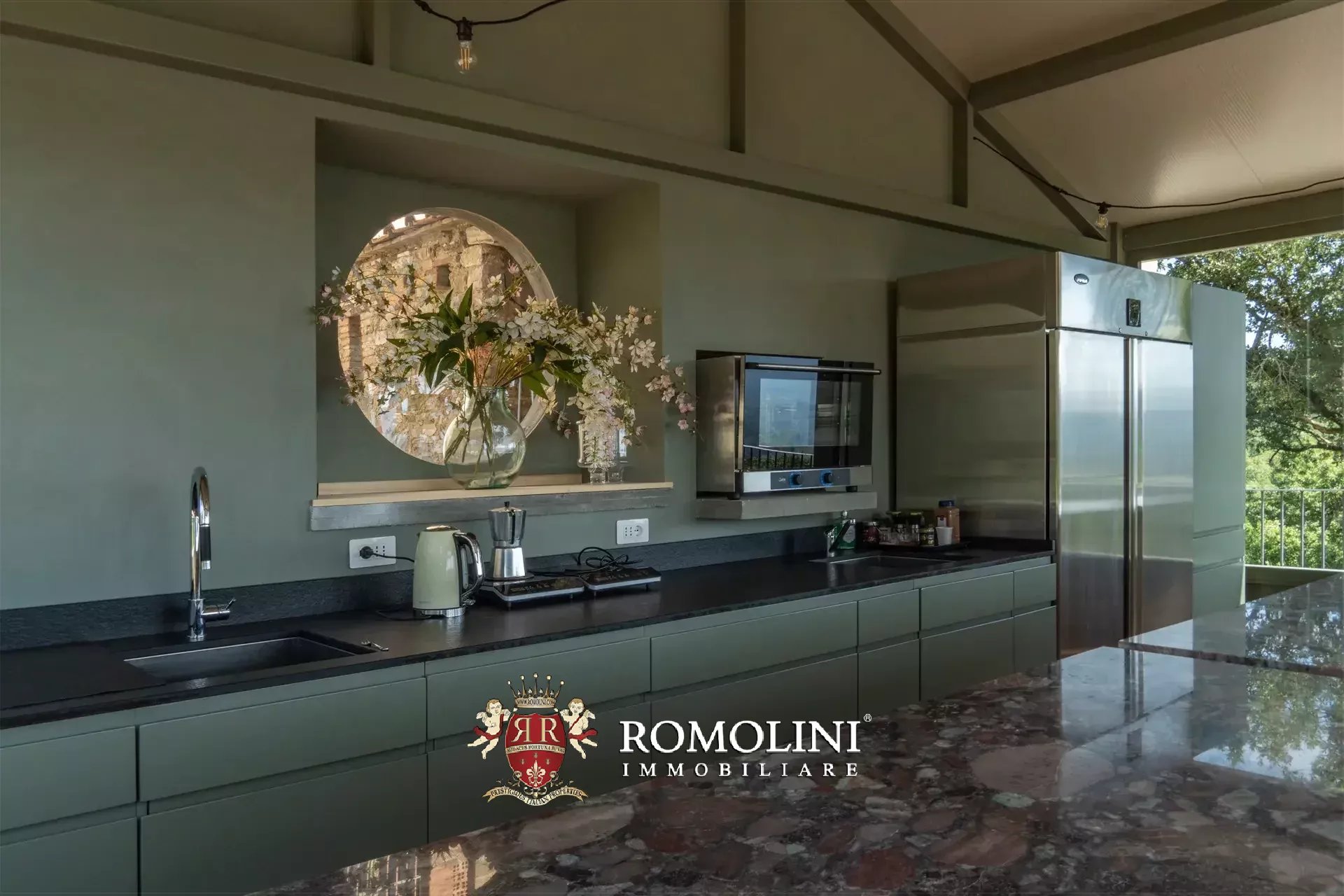10 Bedroom Villa/Townhouse's Image 46