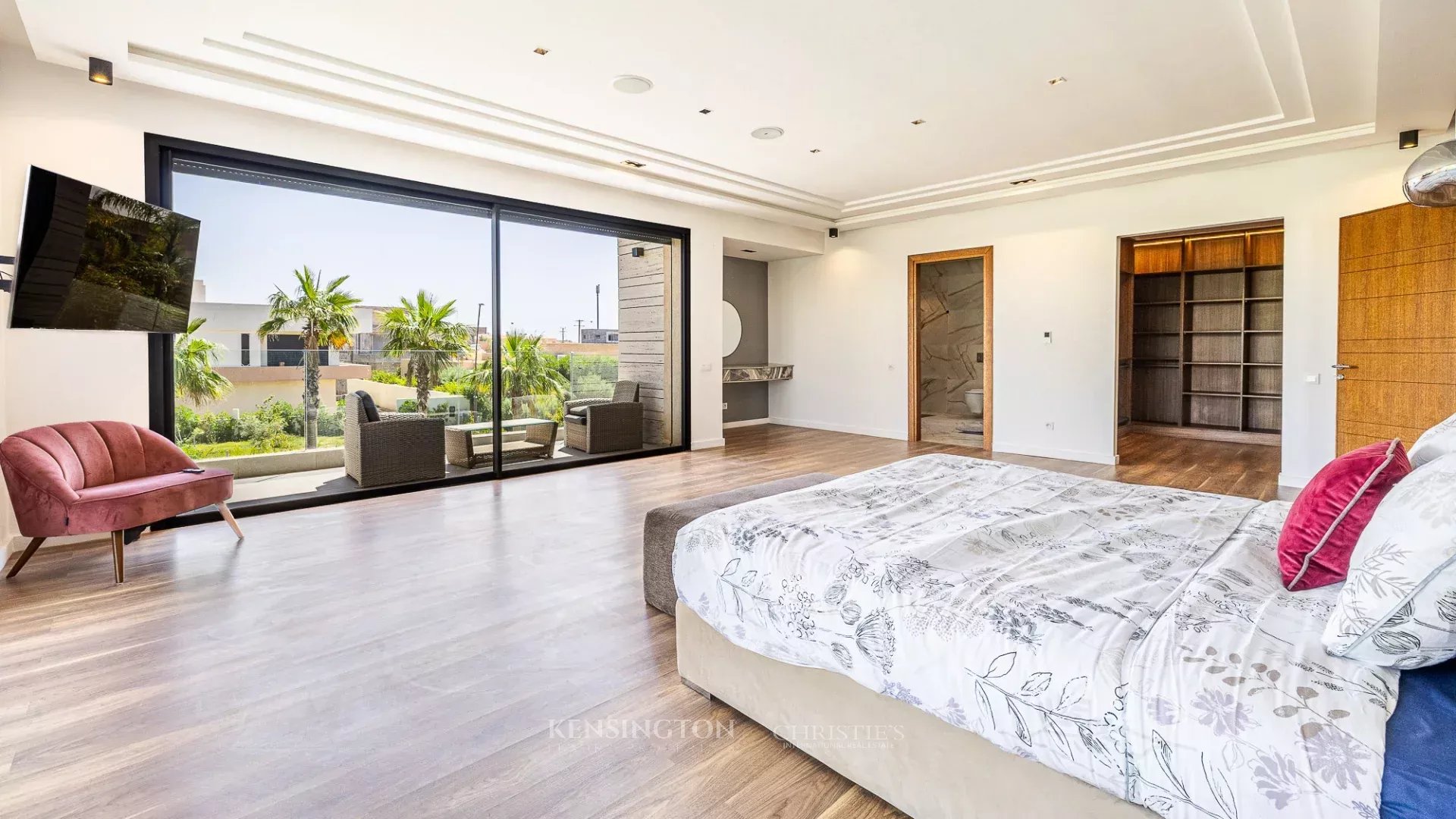 4 Bedroom Villa/Townhouse's Image 6