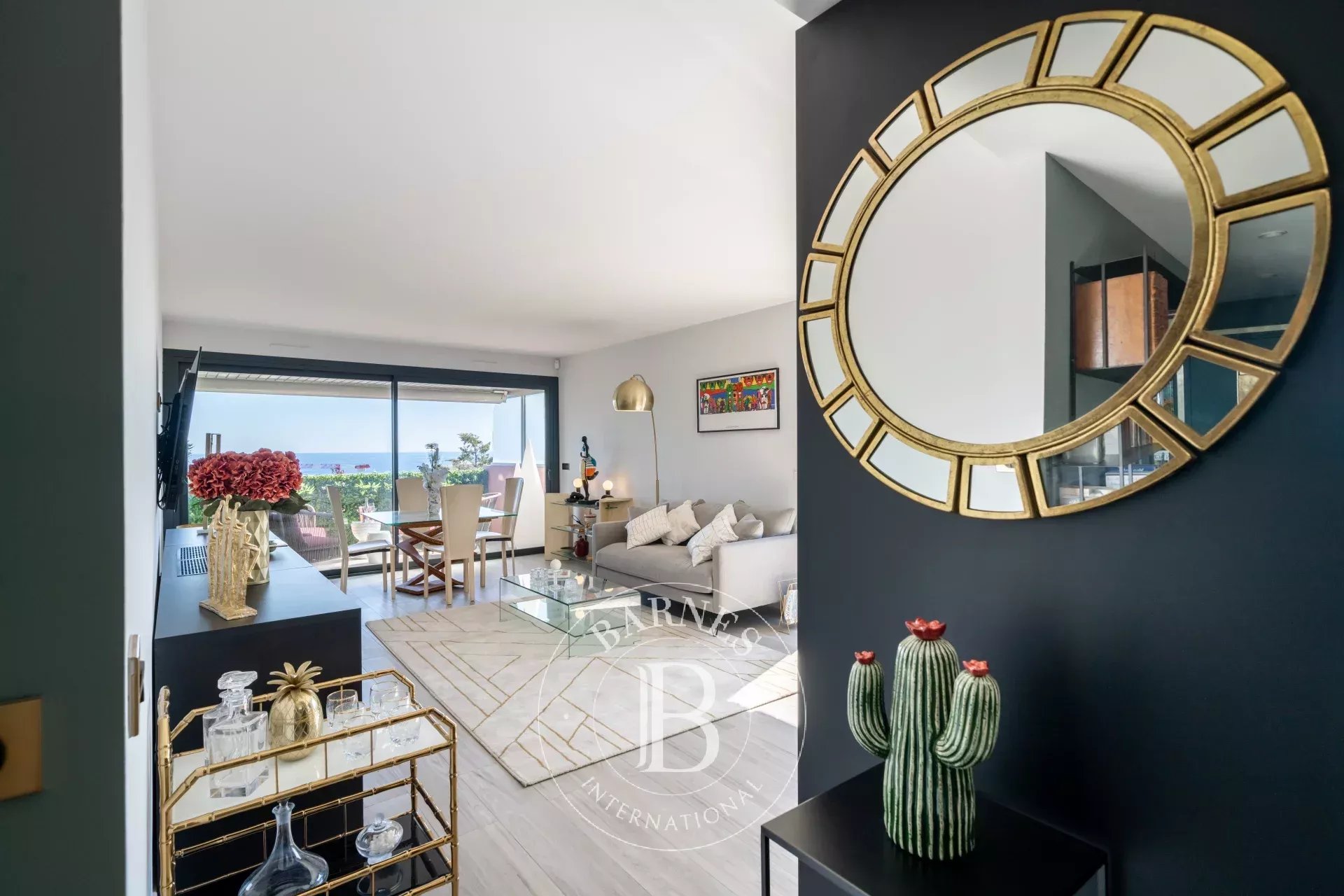 Квартира Antibes - picture 2