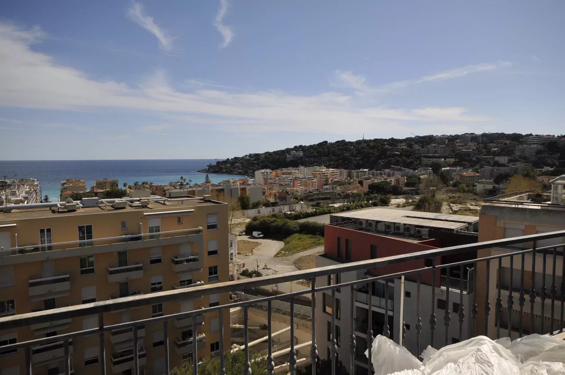 Roquebrune Cap Martin 1546m2, Top floor, Sea view terrace - GARAGE