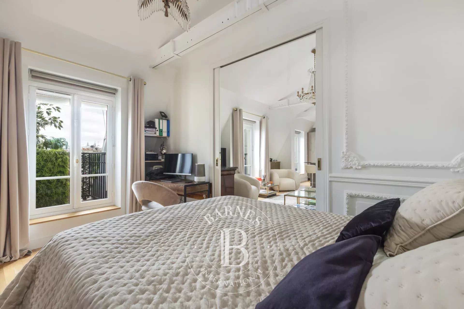 Daire Paris 8ème - picture 5