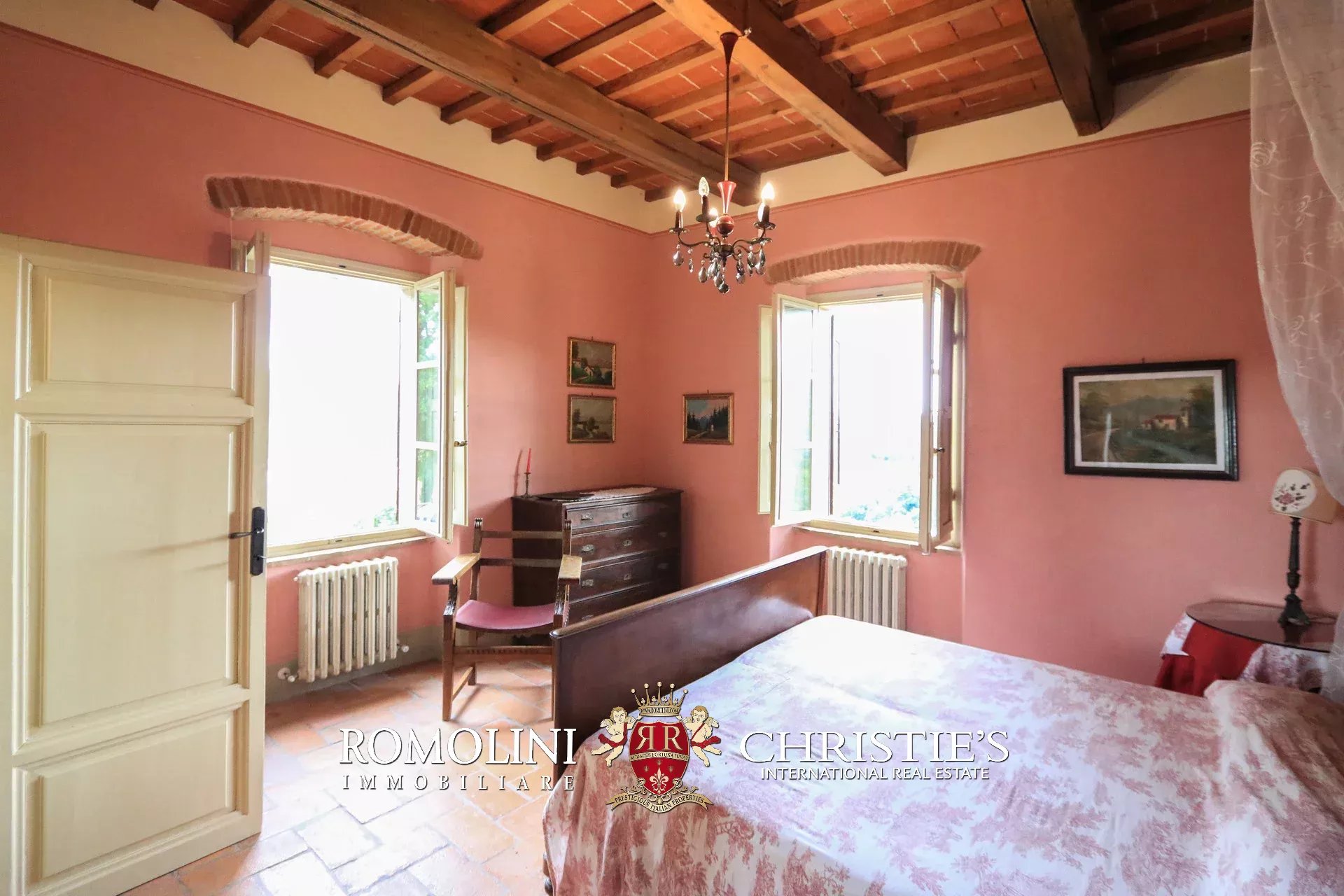 6 Bedroom Villa/Townhouse's Image 63