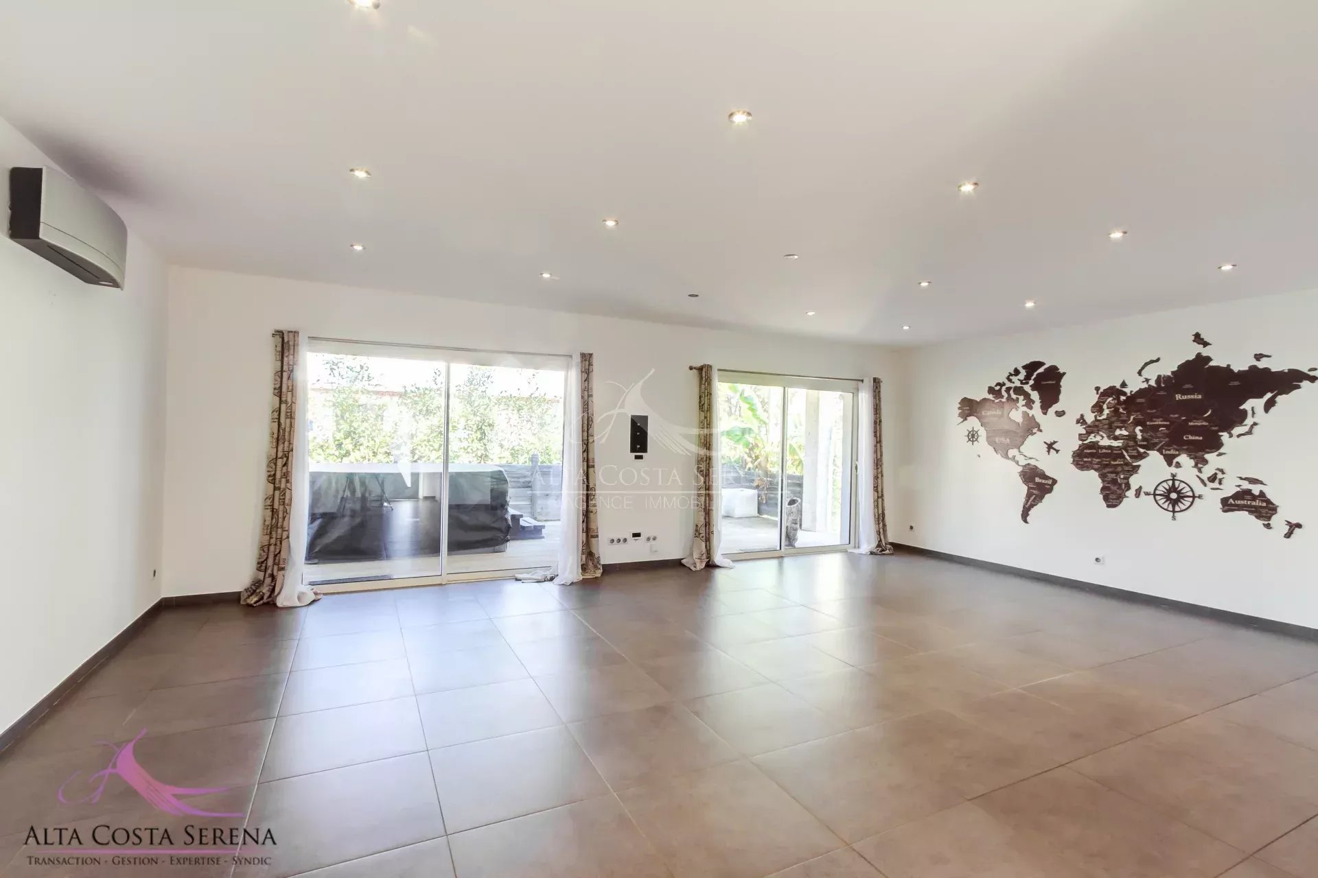 Agence immobilière de 