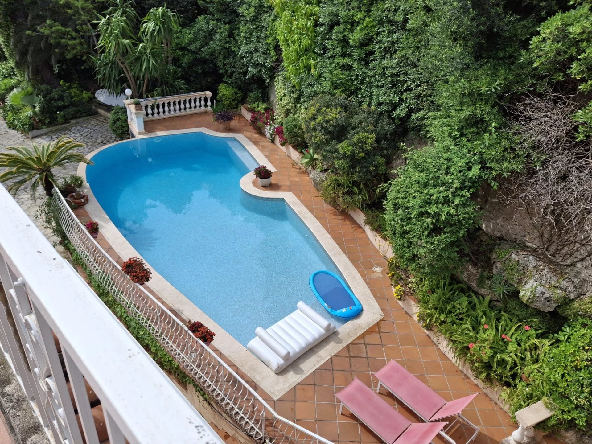 CAP D'AIL "Cap Rognoso"  Villa 4 Chambres | Piscine| Calme| Jardin