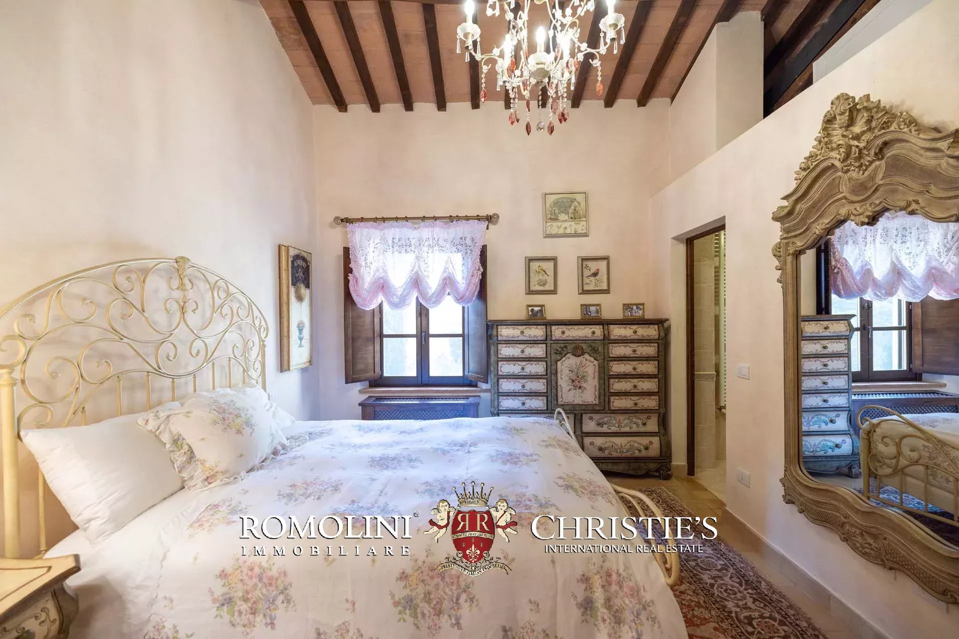 37 Bedroom Villa/Townhouse's Image 202