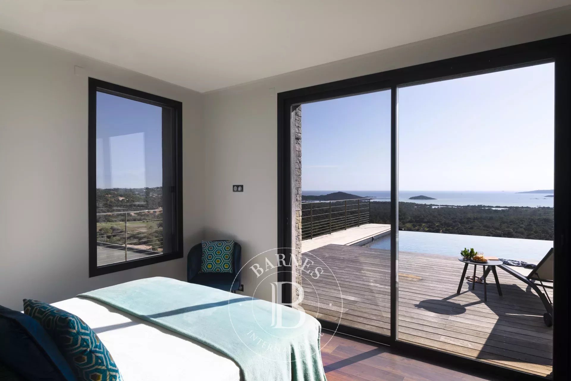 Sainte-Lucie-de-Porto-Vecchio  - Villa  7 Chambres - picture 19