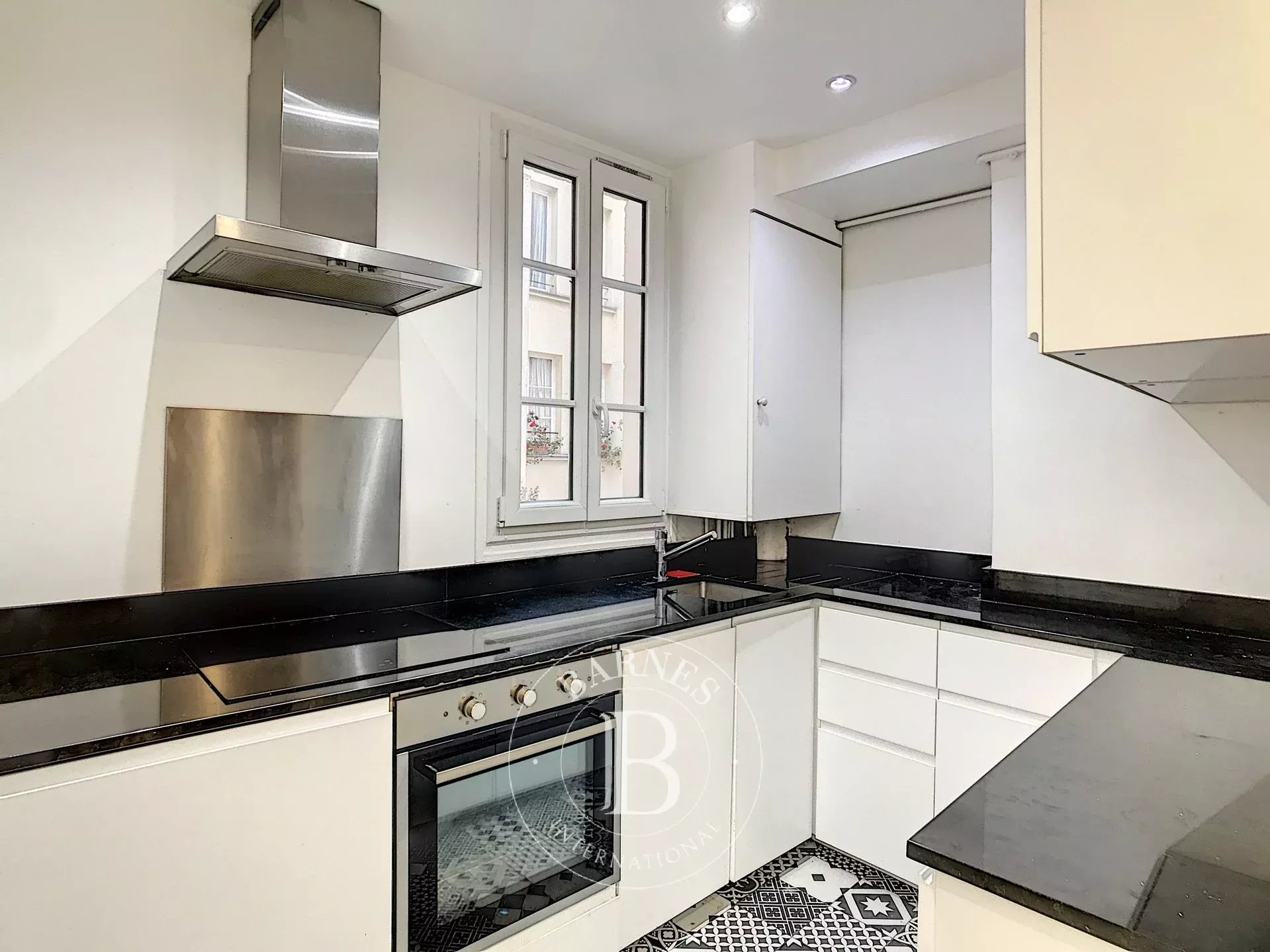 Daire Paris 4ème - picture 5