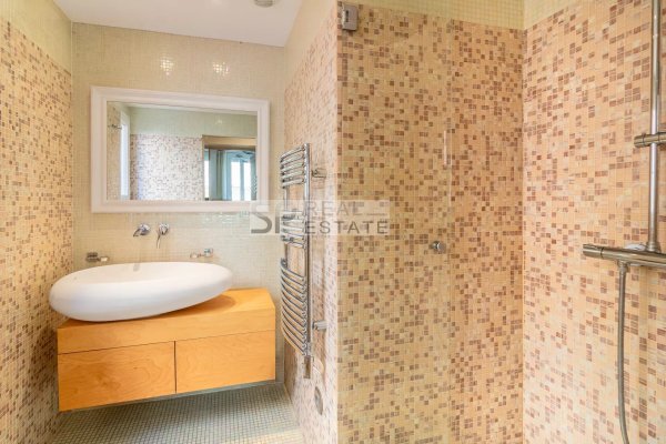 CANNES - RUE D'ANTIBES - 4 PIECES — photo 7
