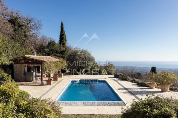 EXCLUSIVE PROPERTY WITH SEA VIEW — photo 6
