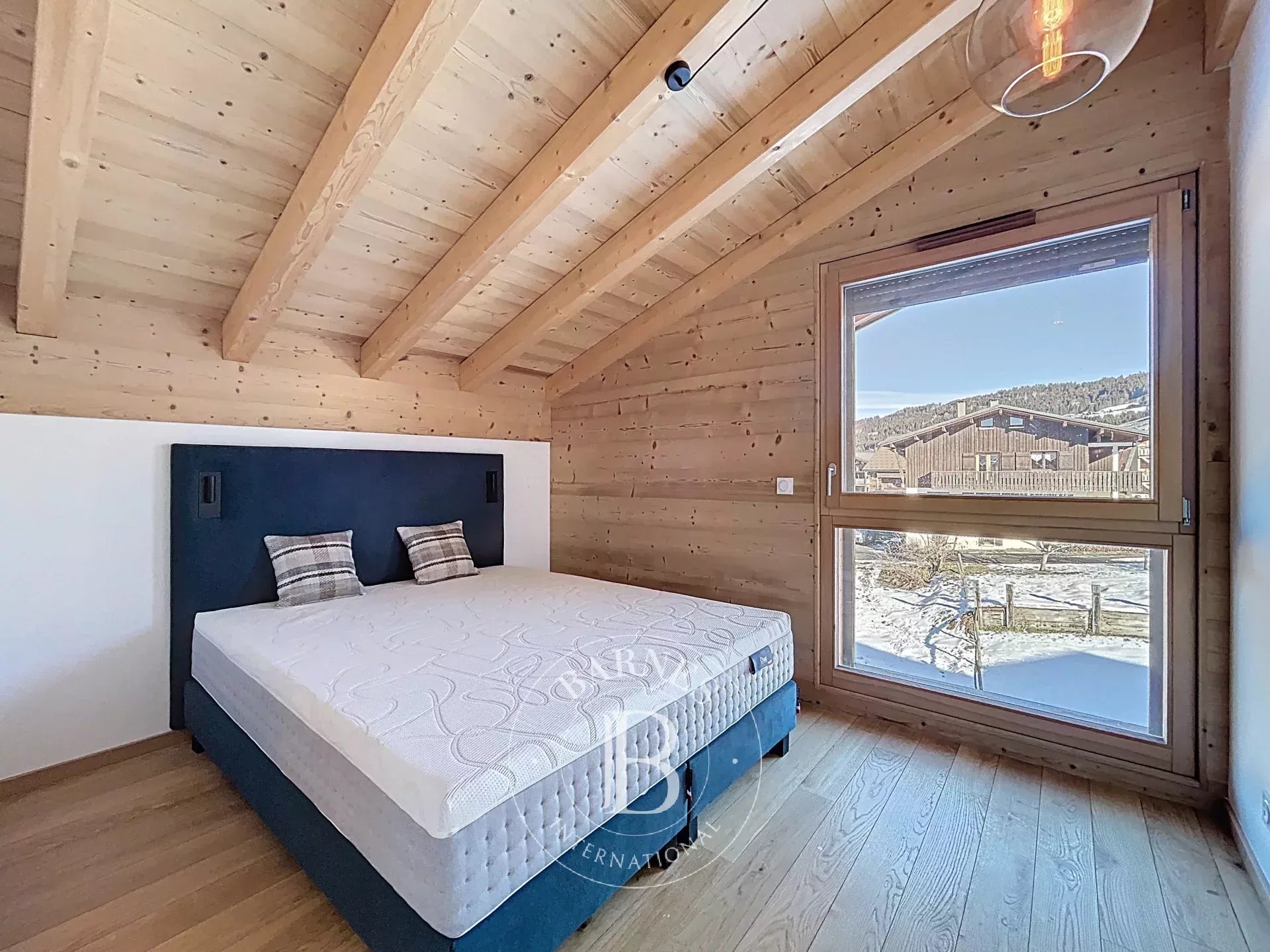 Photo of Les Gets – Spacious Family T6 Duplex – Direct Ski Access – Open Mountain Views