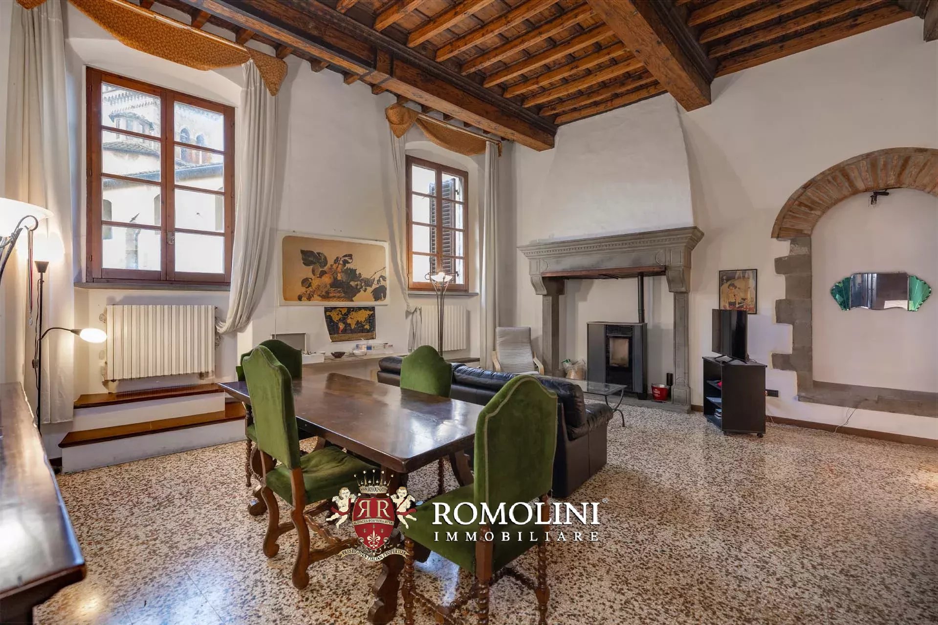 8 Bedroom Villa/Townhouse's Image 11