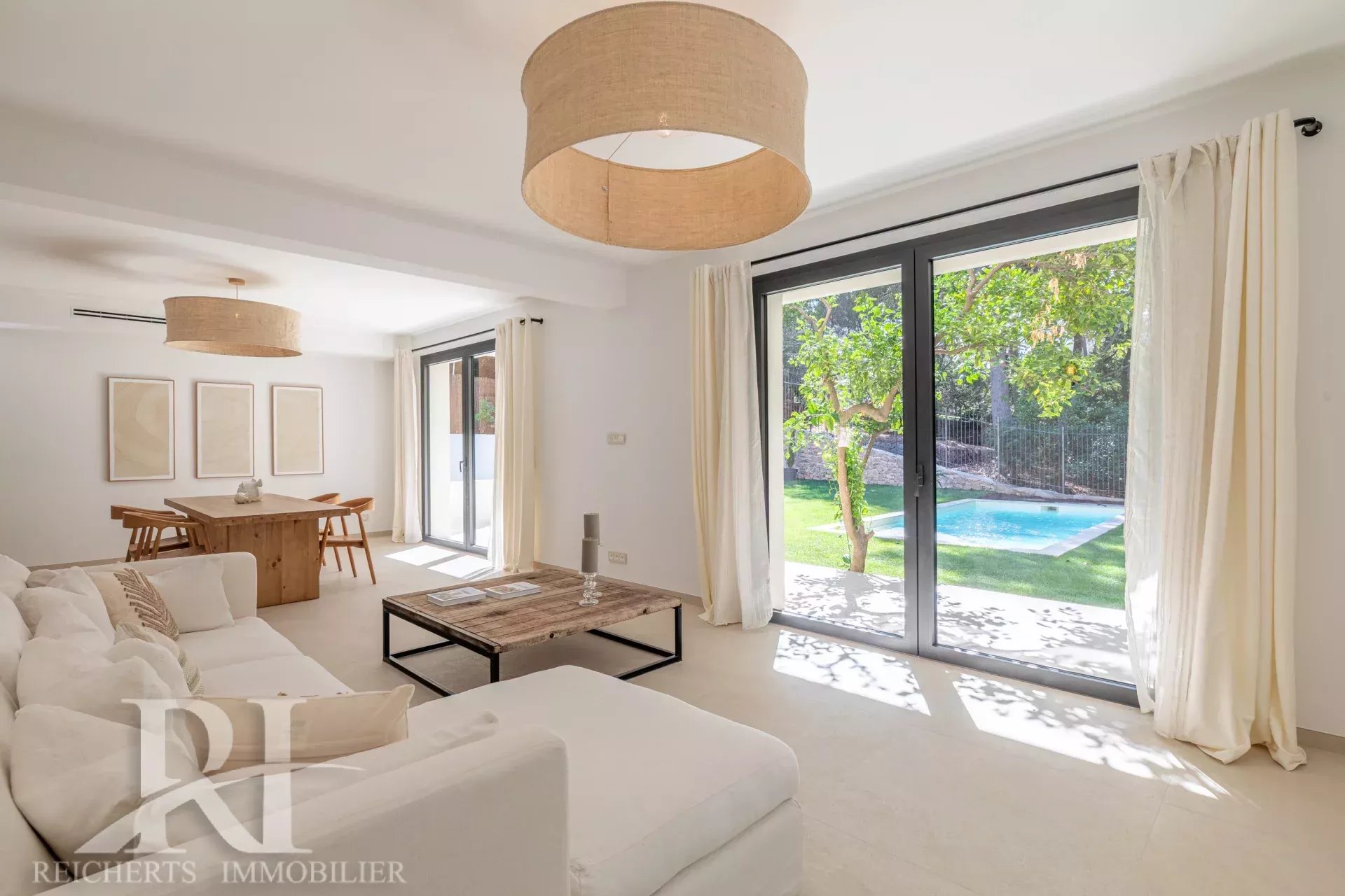 CANNES PETIT JUAS VILLA RÉNOVÉE PISCINE CALME ABSOLU