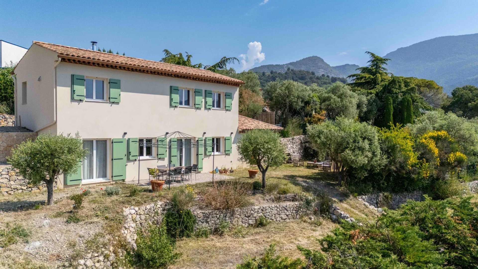 Levens Villa individuelle 4-5 pièces 119 m² de 2023 / résidentiel / vue dégagée collines et montagnes / position dominante / exposition SUD