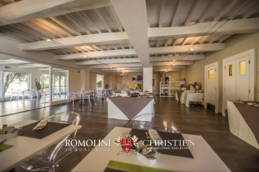 52 Bedroom Villa/Townhouse's Image 16