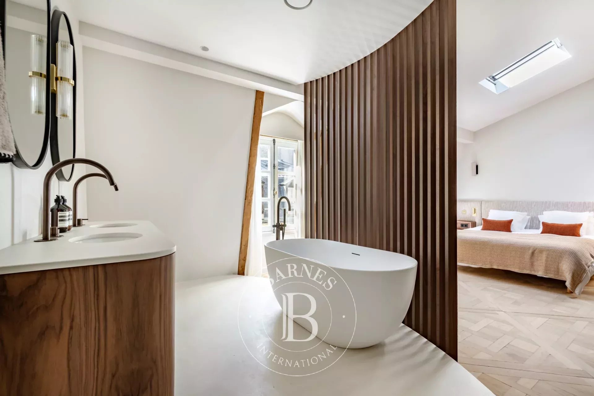 Daire Paris 4ème - picture 12