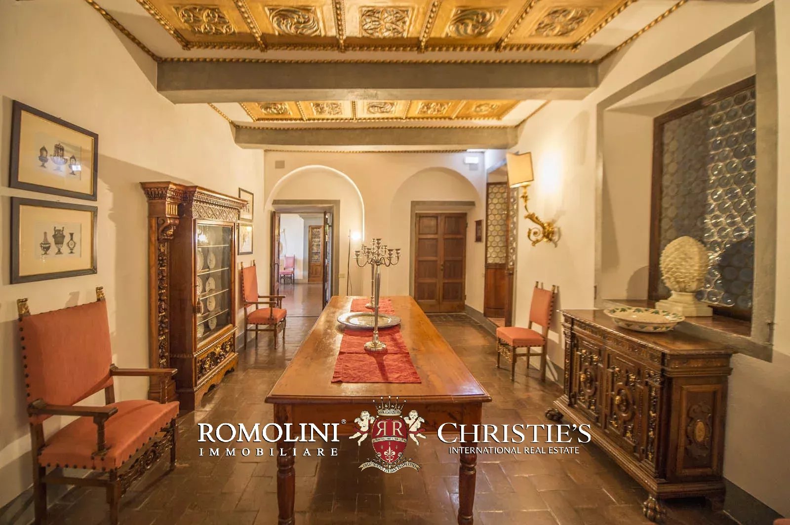 LUXURY HISTORICAL VILLA FOR SALE IN RADDA IN CHIANTI, TUSCANY