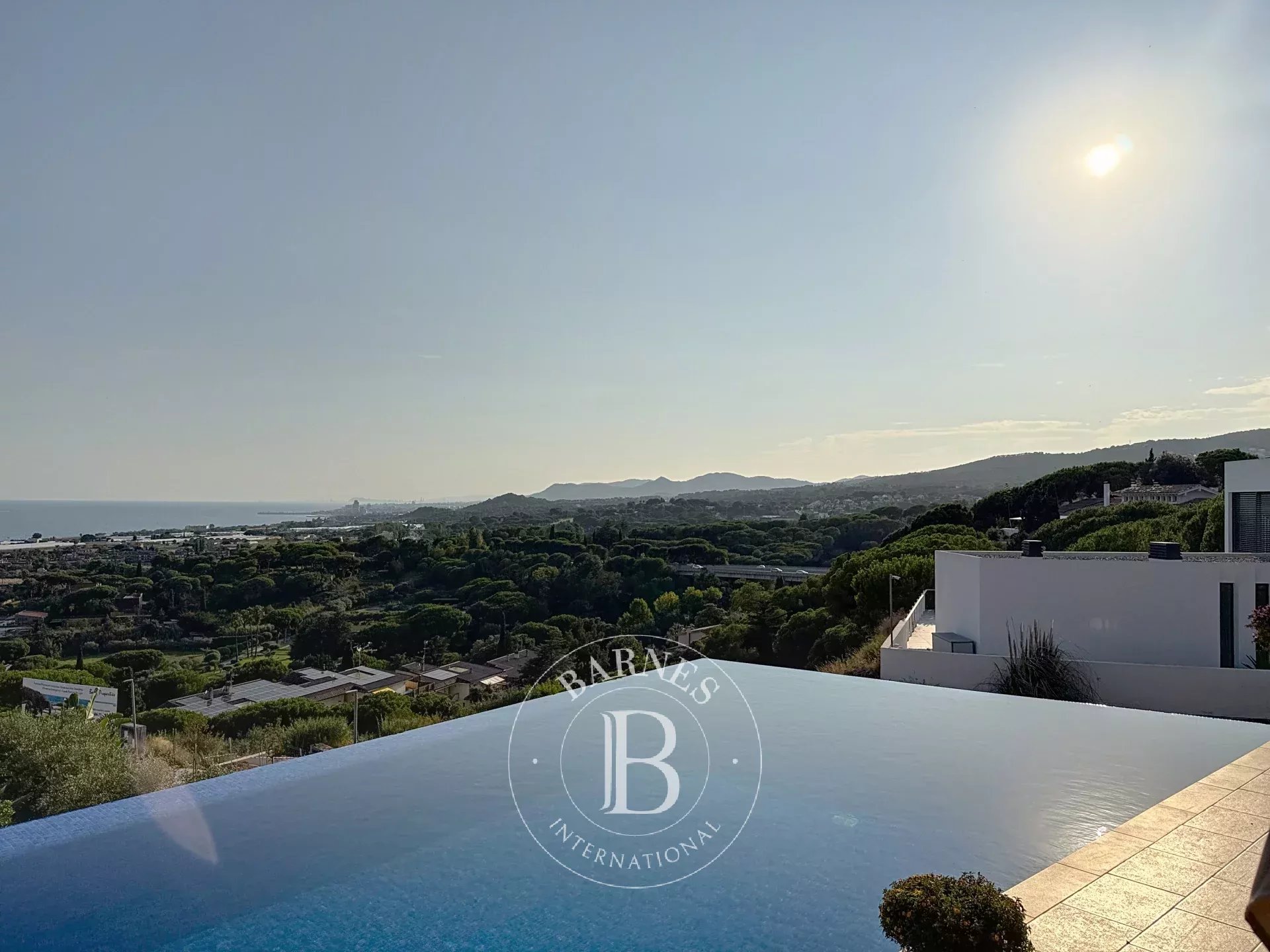 Maison à vendre avec vue sur la mer à Sant Vicenç de Montalt