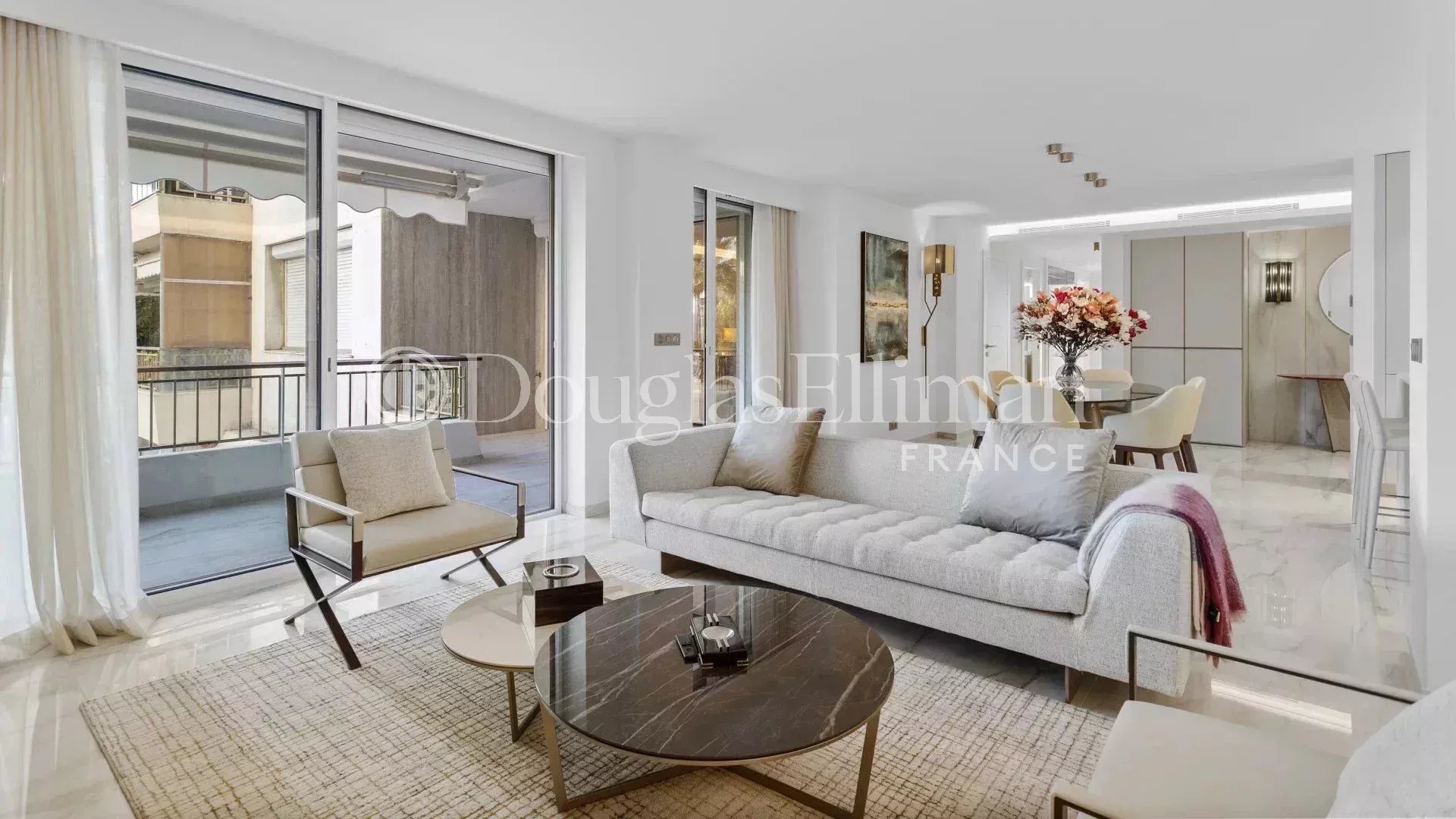 CANNES CROISETTE – Appartement d’exception avec vue mer - Image nᵒ2
