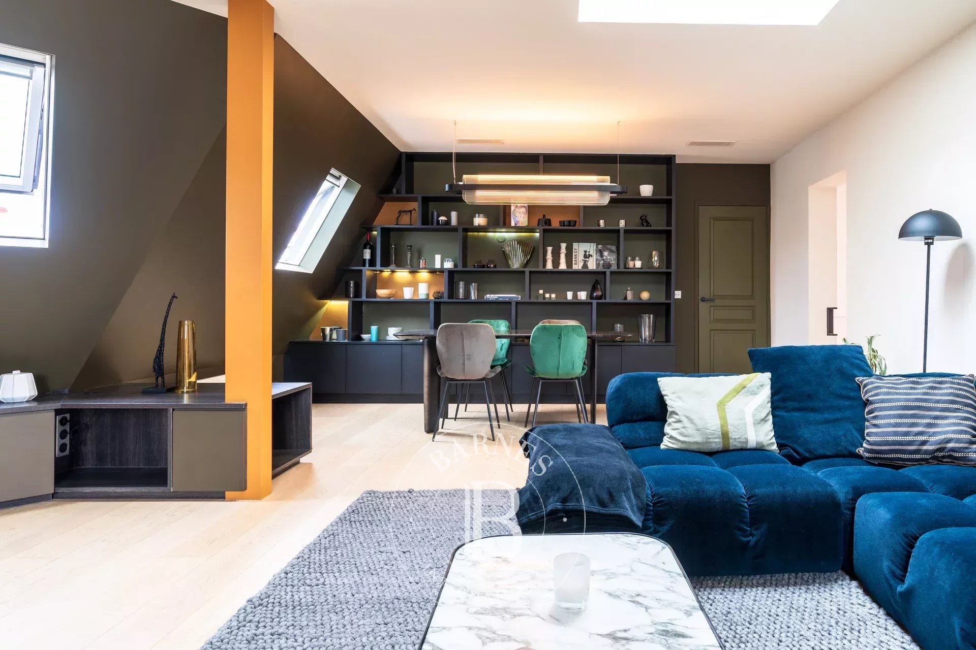 PARIS 16 - FOCH - TOP FLOOR APARTMENT - 3 BEDROOMS