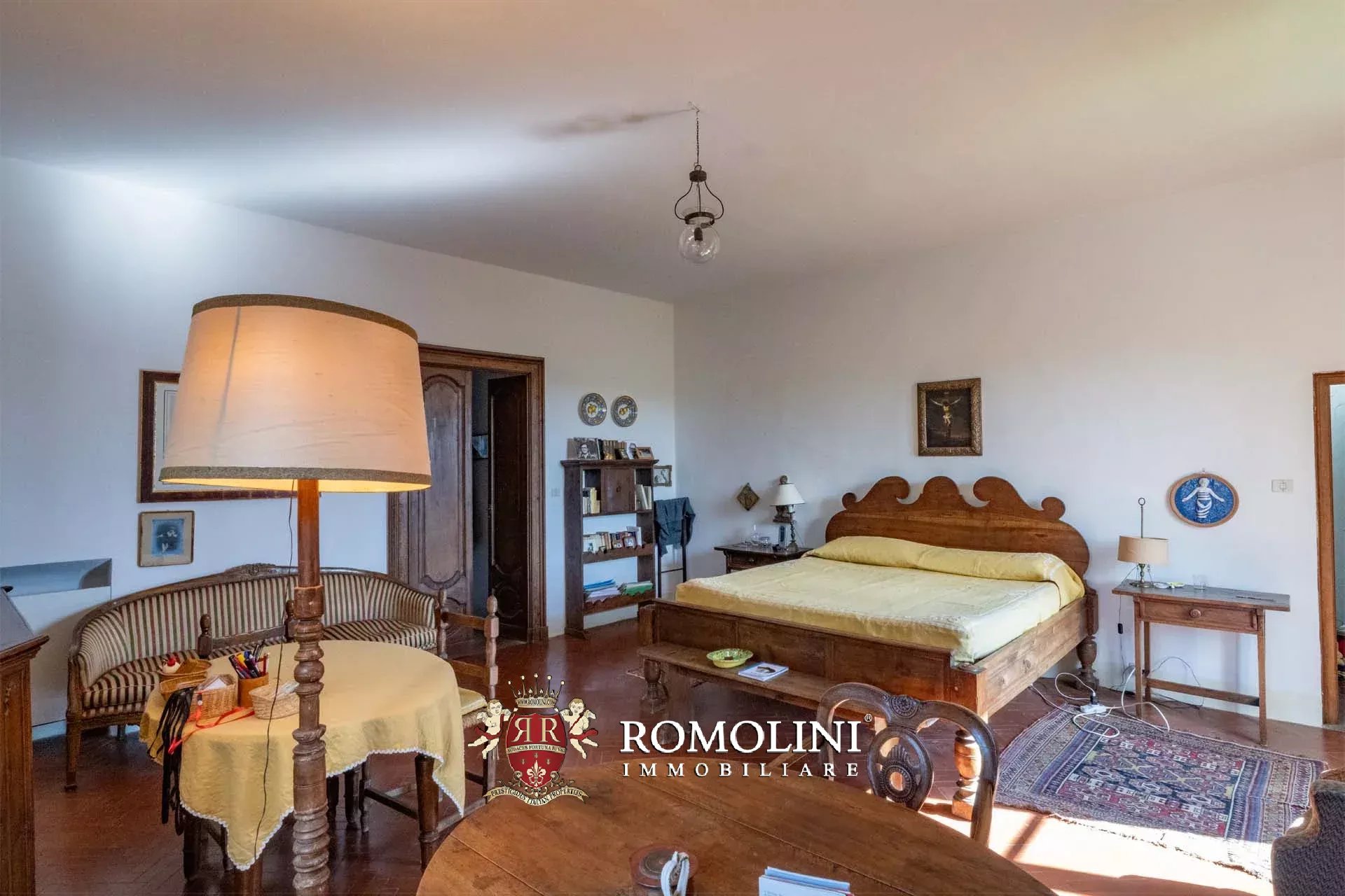 27 Bedroom Vineyard's Image 81
