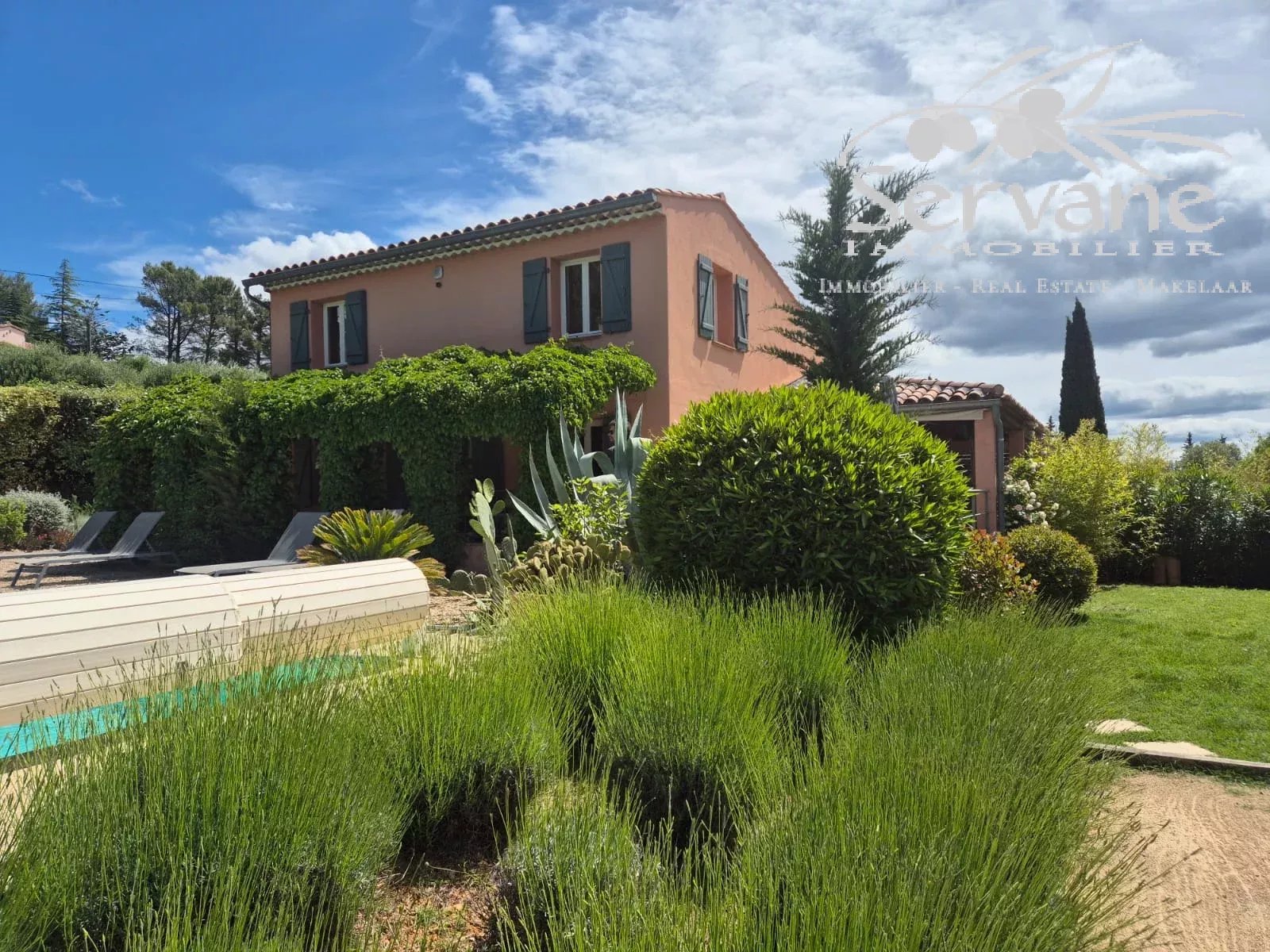 COTIGNAC CHARMING HOUSE WITH INDEPENDANT APARTMENT