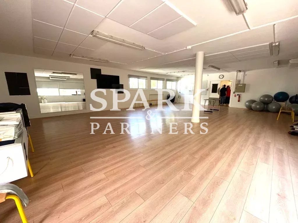 France - Beausoleil limitrophe - Local commercial