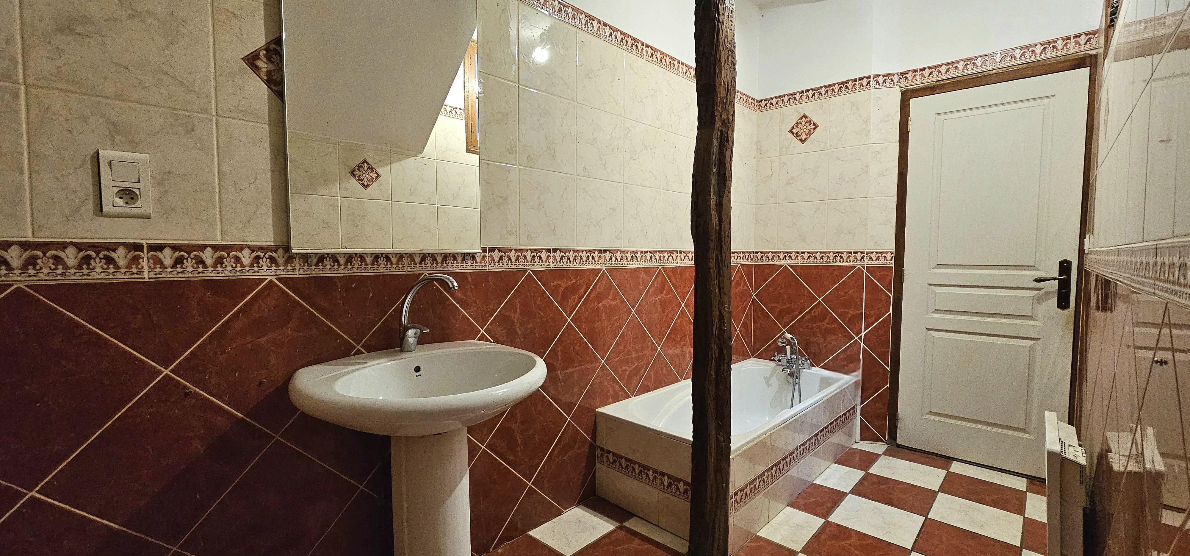 Winkelruimte te koop Daumazan-sur-Arize, Ariège