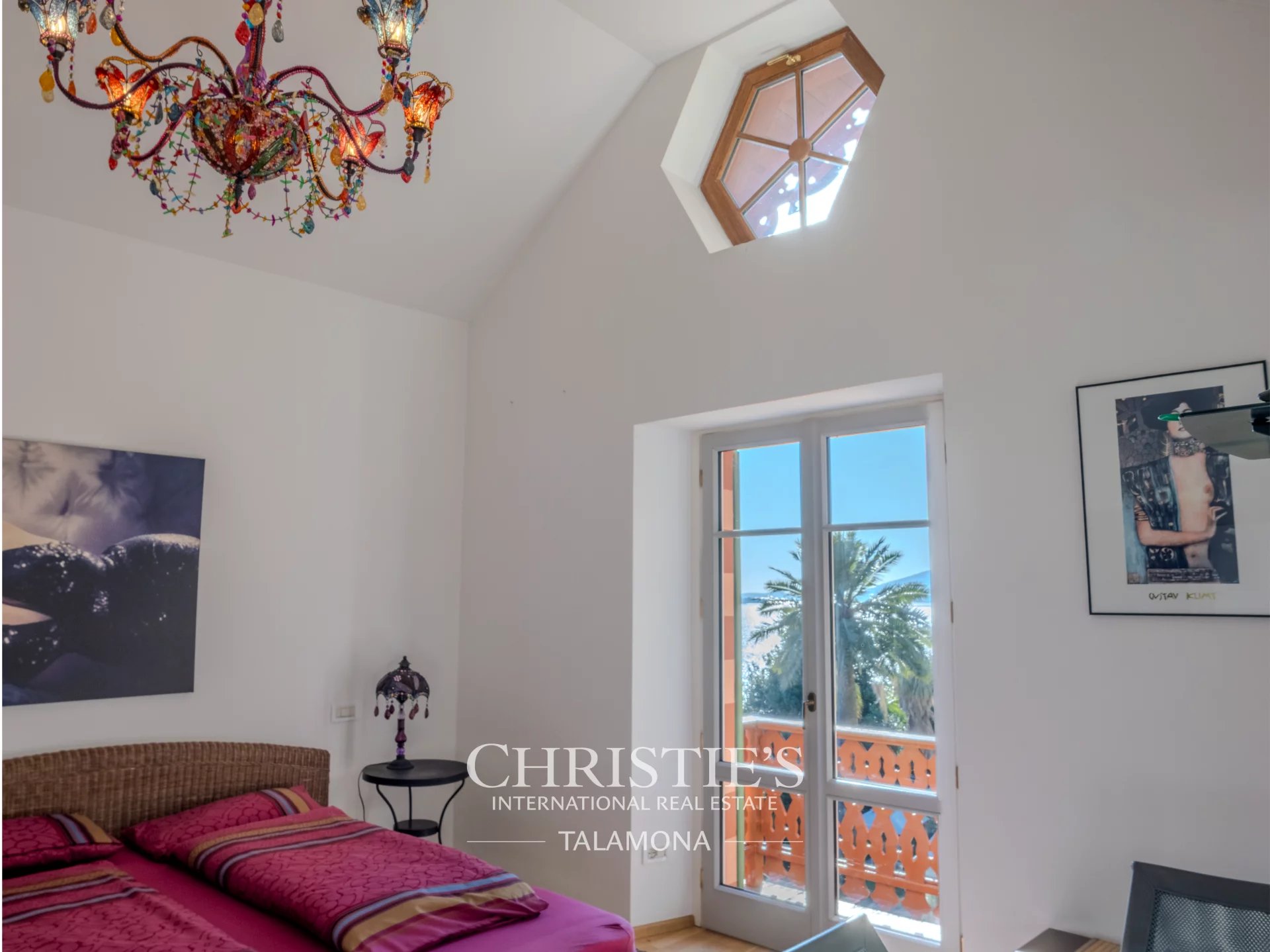 9 Bedroom Villa/Townhouse's Image 18