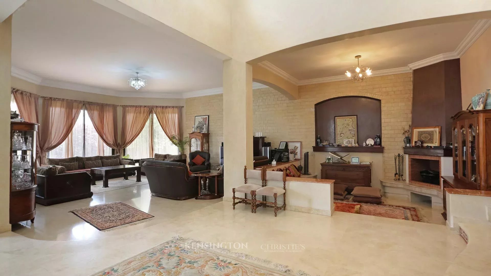 5 Bedroom Villa/Townhouse's Image 5