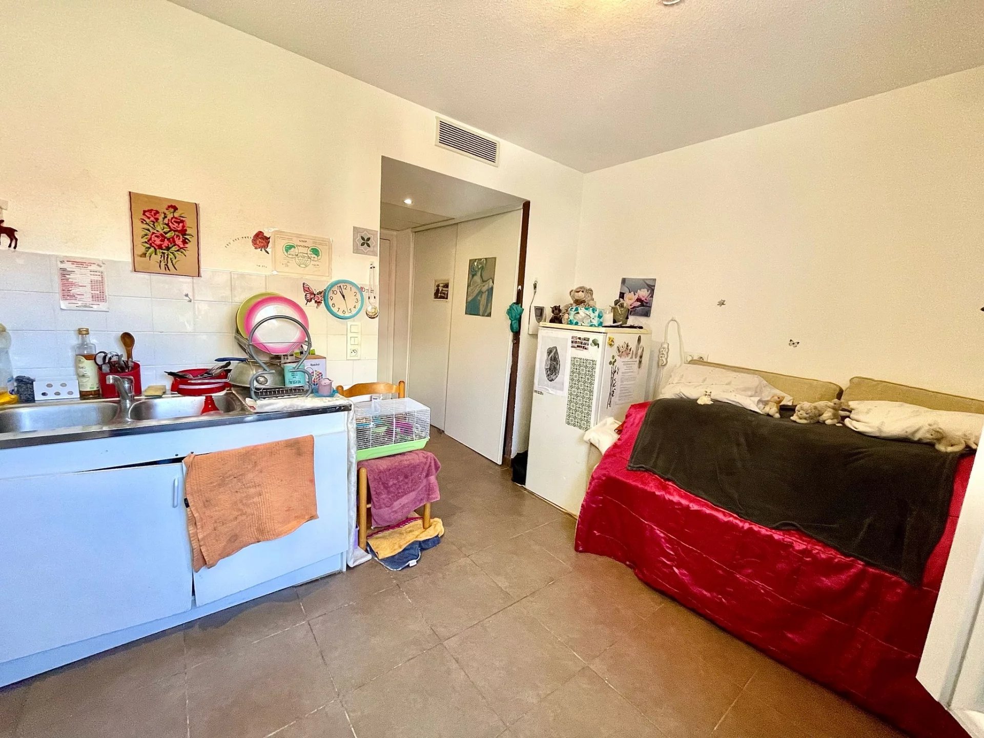 VENTE URGENTE – Studio vendu loué – Copropriété récente de 2012 - Photo 5