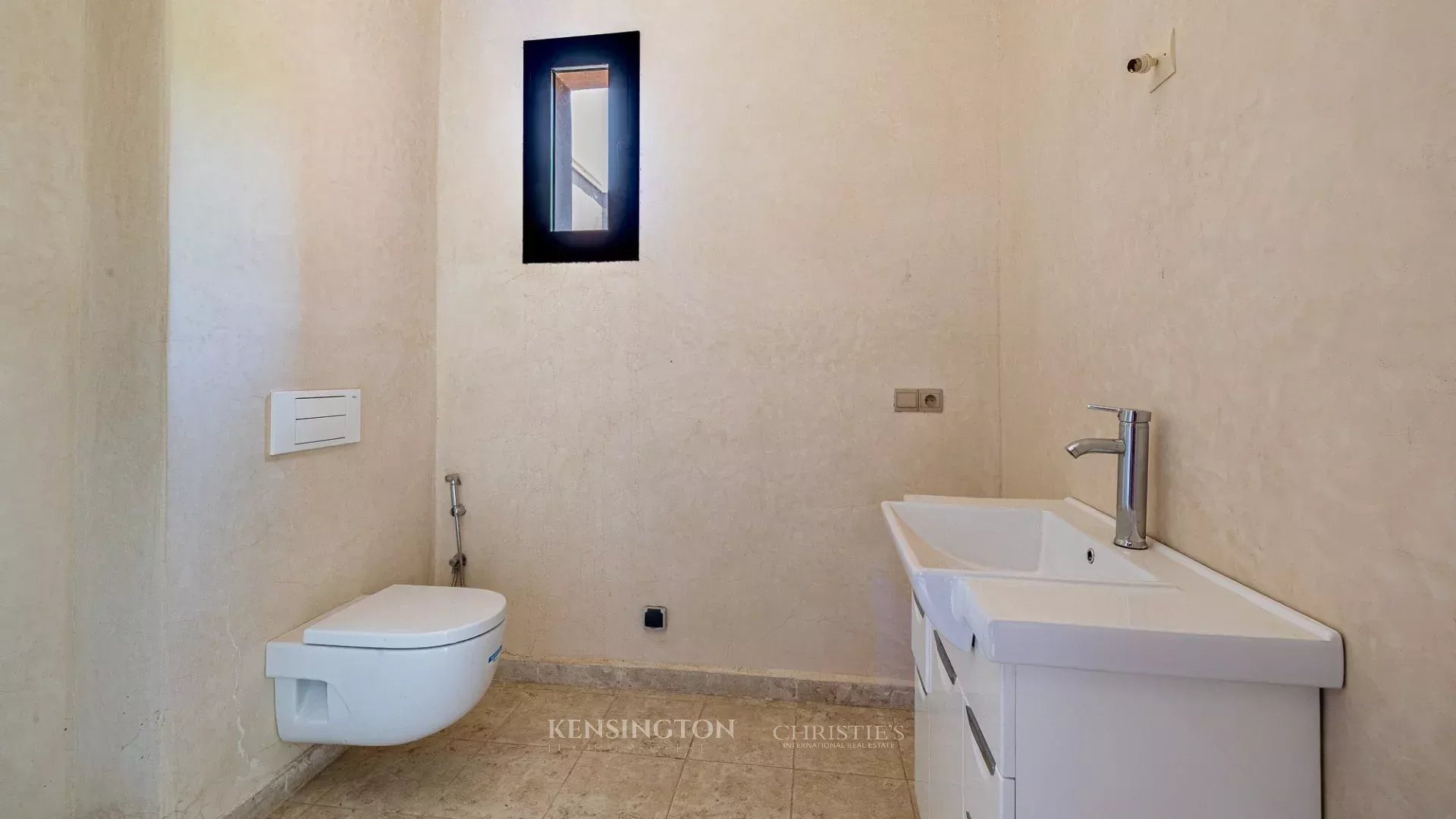 10 Bedroom Villa/Townhouse's Image 33