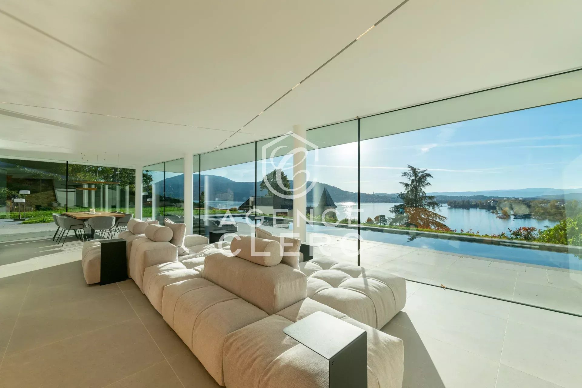 5 Bedroom Villa/Townhouse's Image 16