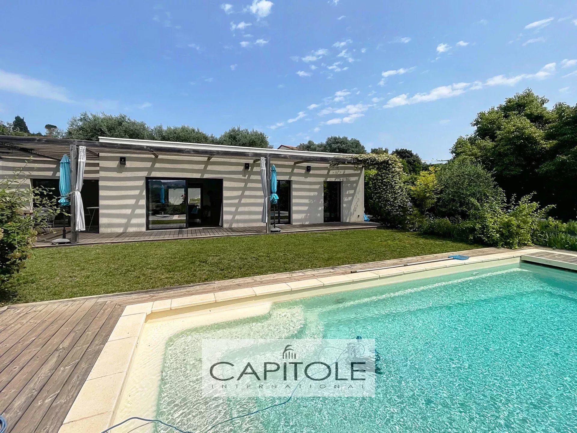 Agence immobilière de 