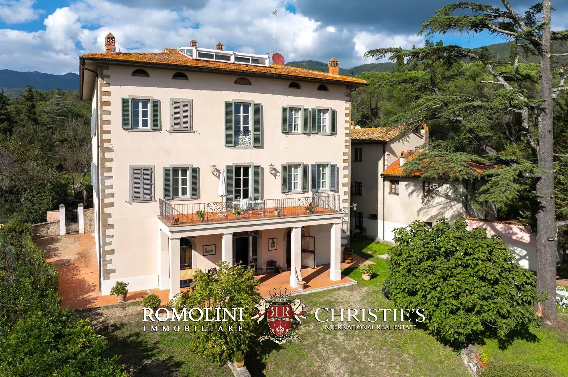 15 Bedroom Villa/Townhouse's Image 6
