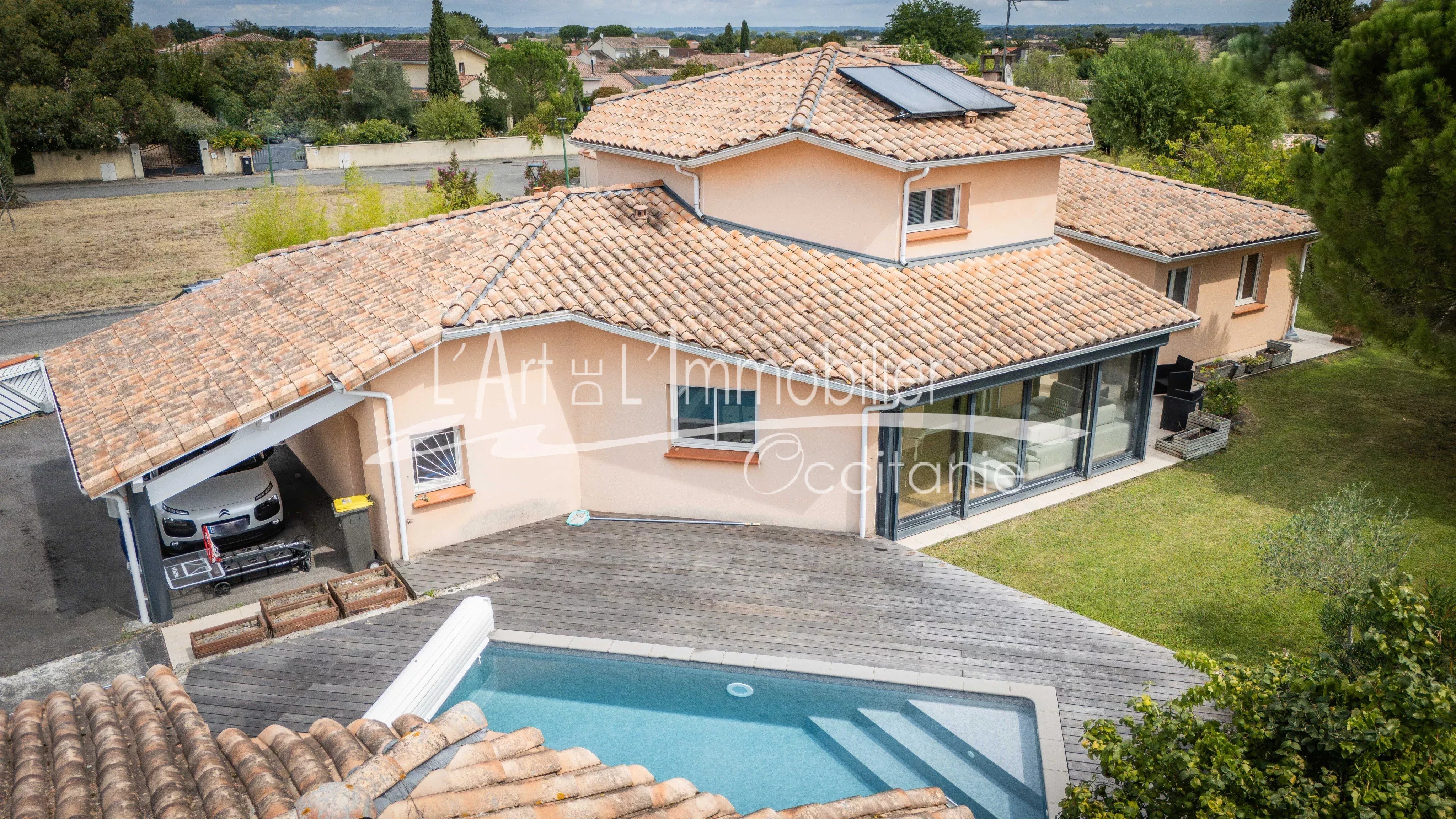 Agence immobilière de 