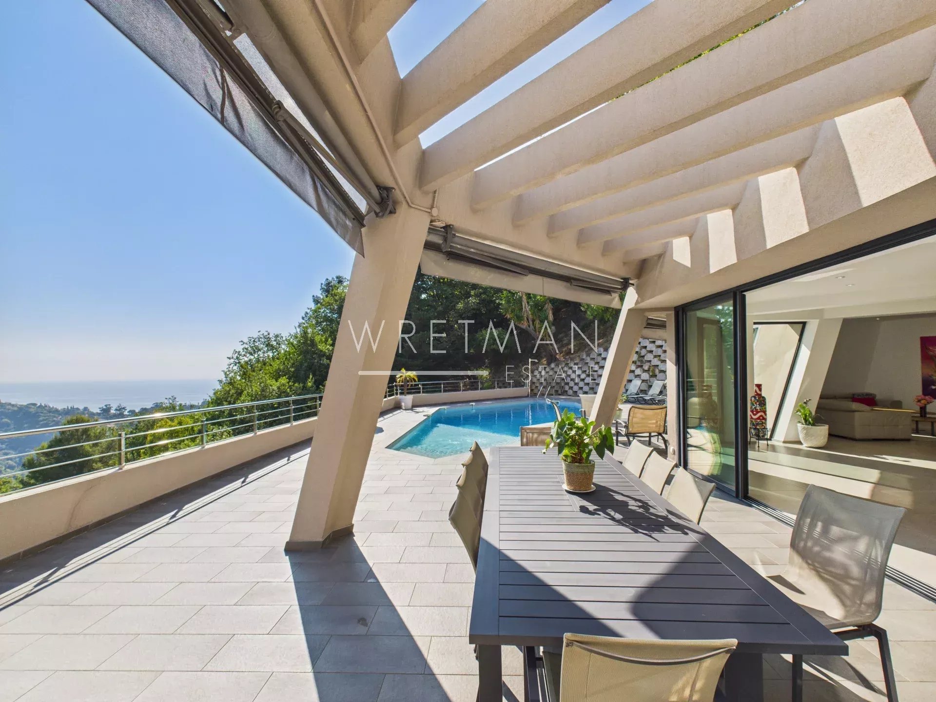Villa Galactica, l'élégance futuriste avec une vue d’exception - Menton Annonciade