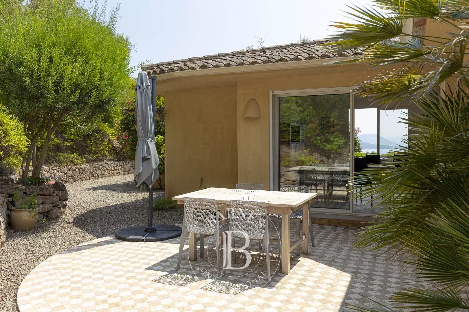 Sainte-Lucie-de-Porto-Vecchio  - Villa 5 Pi&egrave;ces 3 Chambres - picture 16