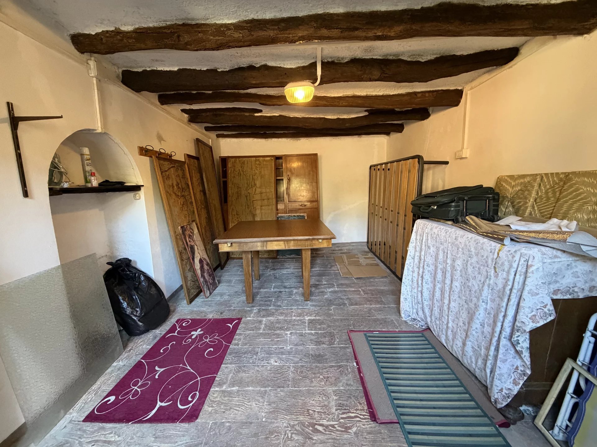 Caratteristica porzione di corte a Como - località Civiglio