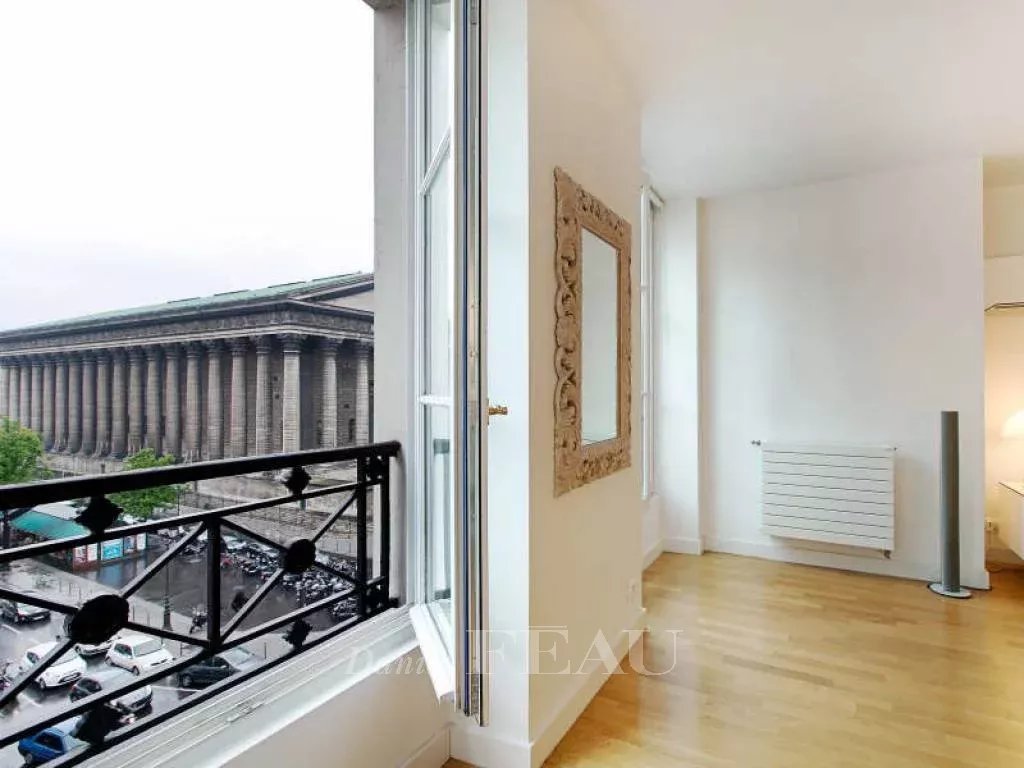 Location Appartement Paris 8ème