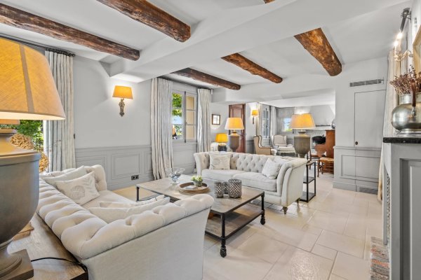 Historic Cap d'Antibes Family Estate | Luxury Villa with Tennis Court — photo 5