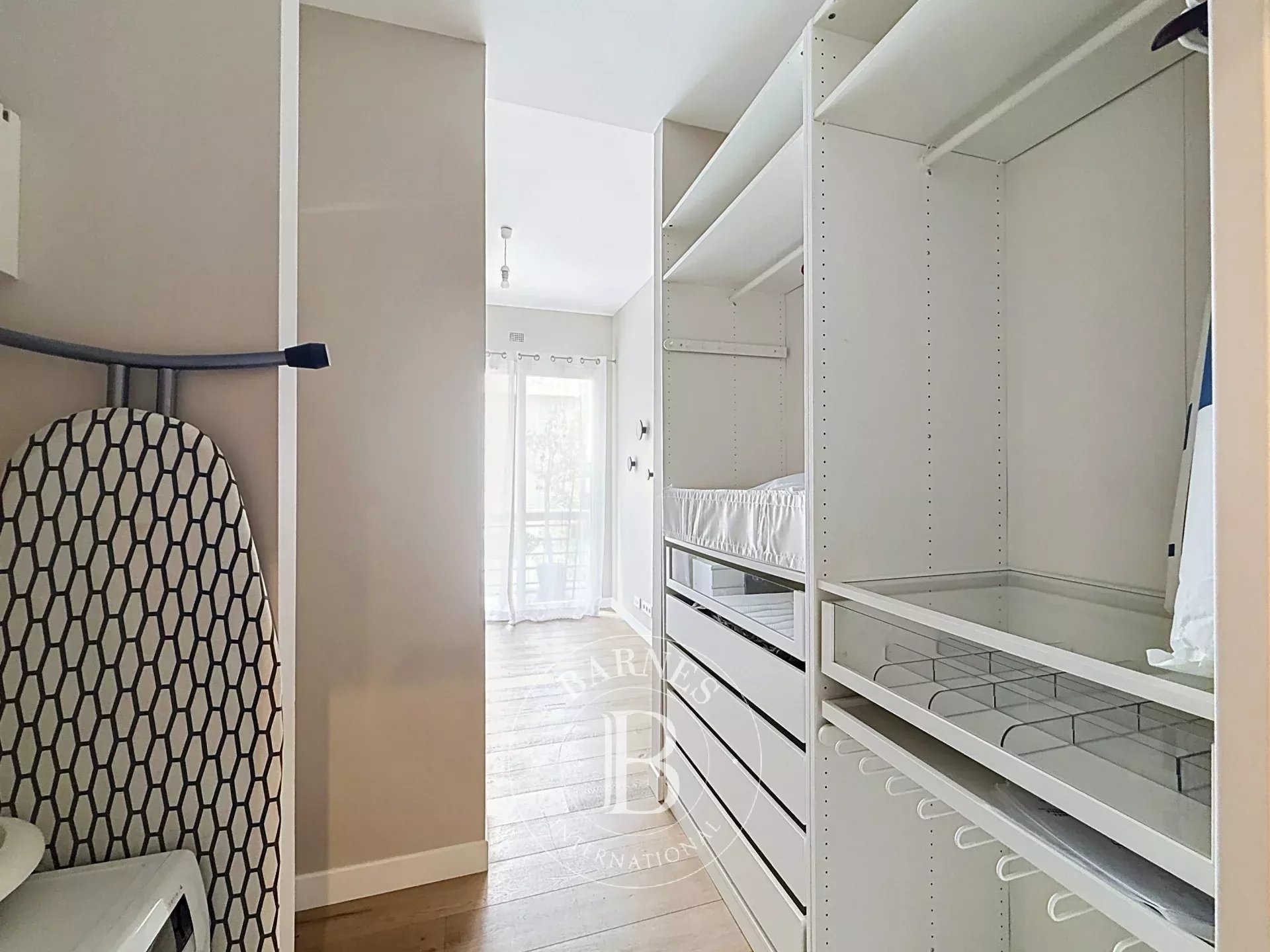Neuilly-sur-Seine  - Apartment 3 Bedrooms - picture 10