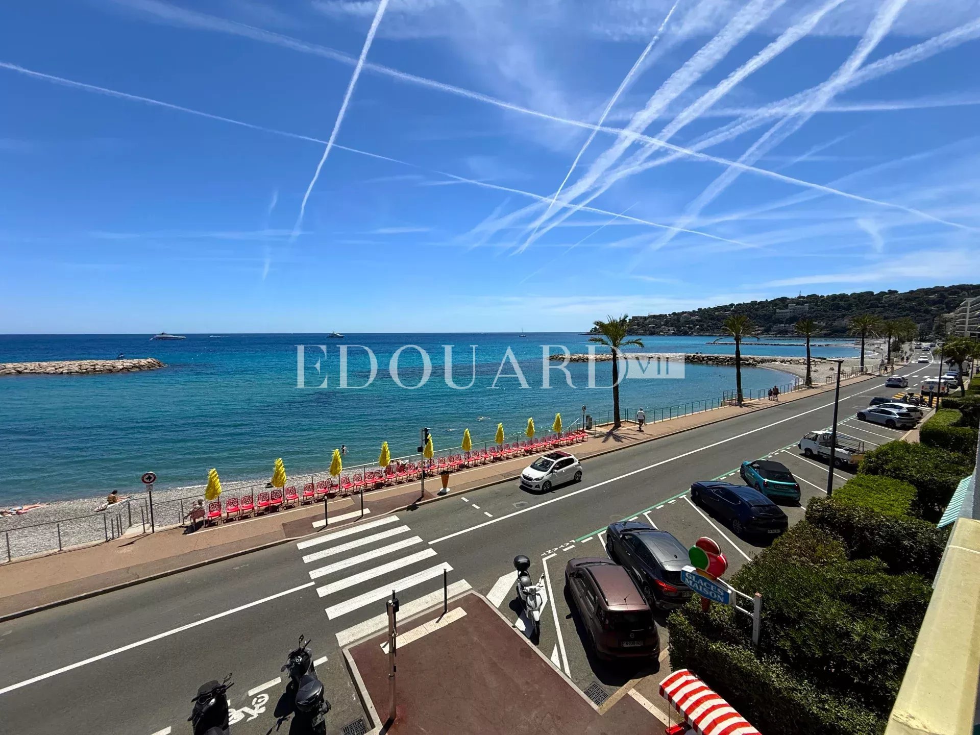 Sur la commune de Roquebrune Cap Martin, deux pièces face aux plages avec terrasse et magnifique vue mer - Photo 2